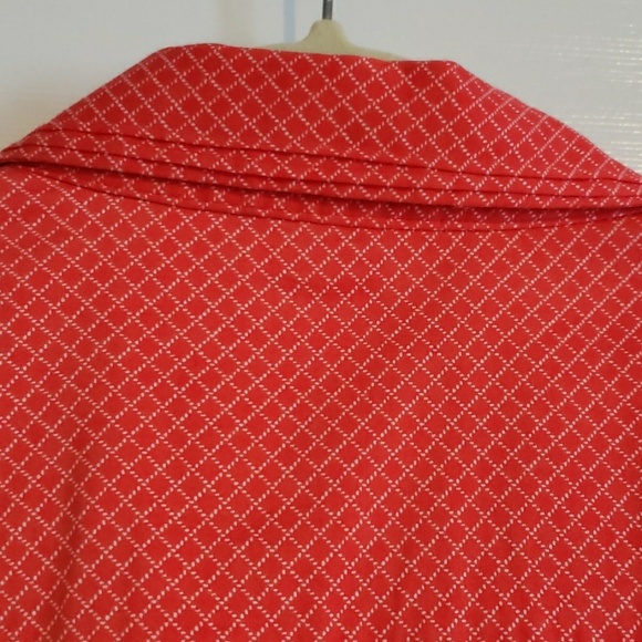 Very cool orange button down shirt - Picture 4 of 6